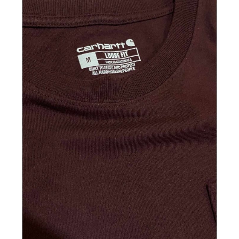 Pocket carhartt maroon