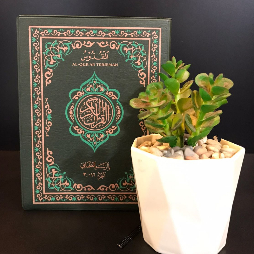 Al-Qur'an Al-Quddus Terjemah Tanggung 2 Jilid | Al-Qur'an Terjemah Ayat Pojok Alquran | Quran Yanbua