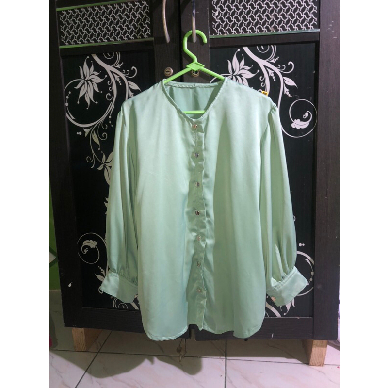 blouse sage