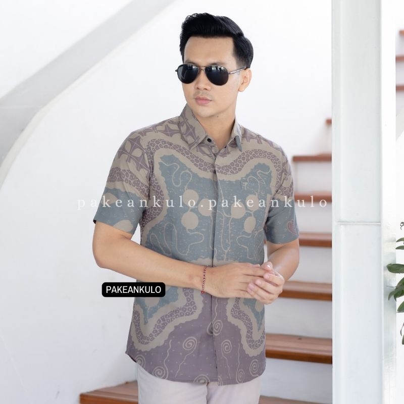 Batik Pria Premium Slimfit Batik Dewananda Ungu Muda Ice Blue Soft Lengan Pendek