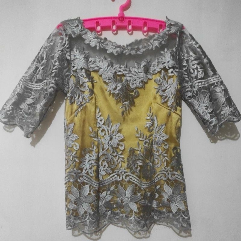Atasan Kebaya Abu-abu