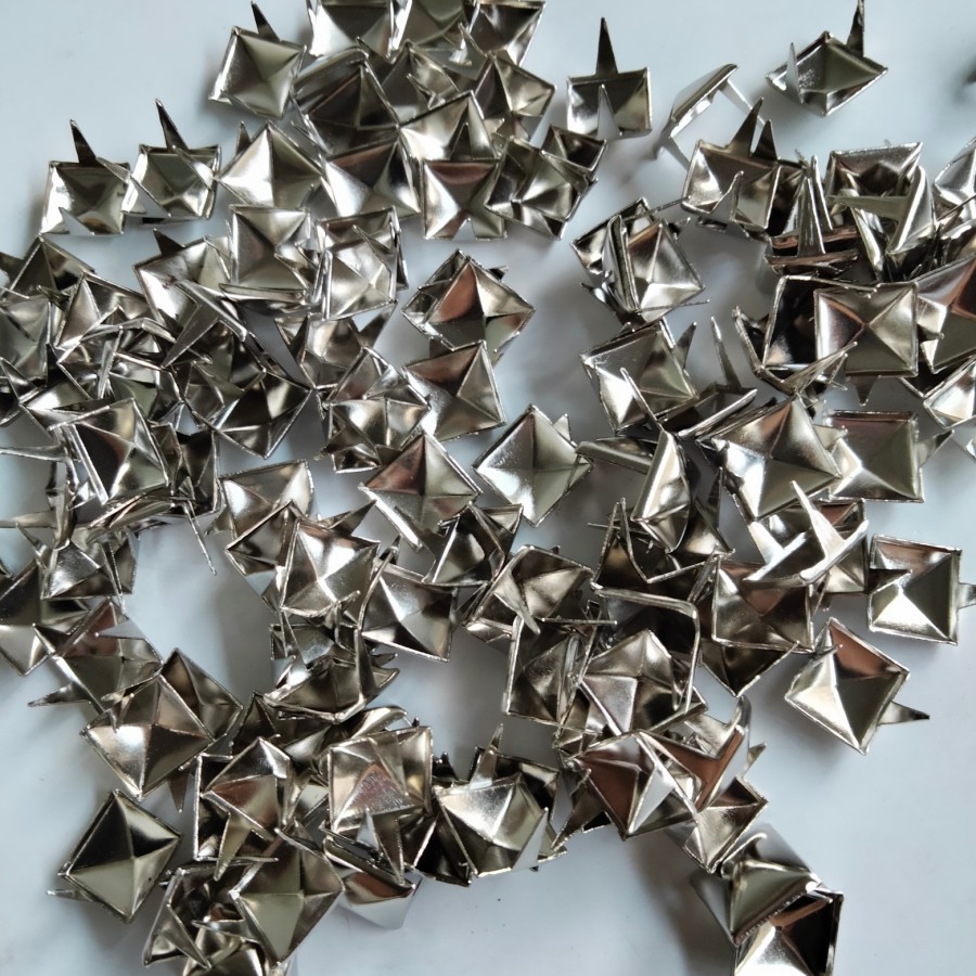 Stud Pyramide Spike Piramid 12mm SATUAN Sabuk Kualitas Bentuk Tas Pyramid Fashion Bagus Pinggang ECE