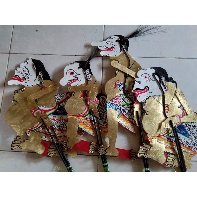wayang punokawan emas