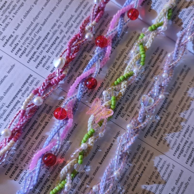 GELANG BENANG (gelang benang / gelang manik / gelang benang kepang manik)