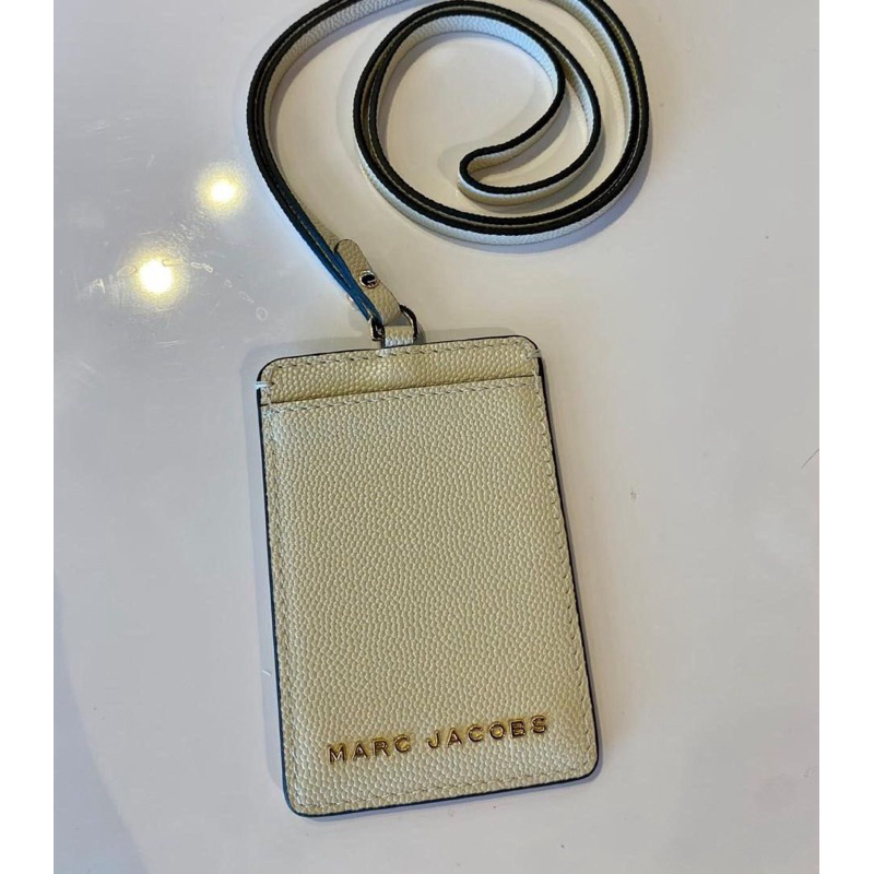

marc jacobsoriginal mj lanyard id card marshmallow new