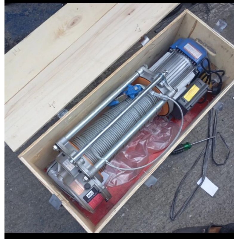Electric winch hoist 1,5 ton×50 meter 220 volt weka germany