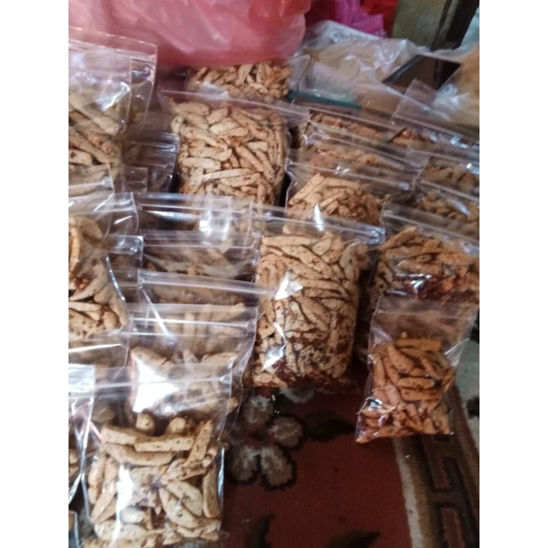 

Basreng Daun Jeruk Pedas 250gr