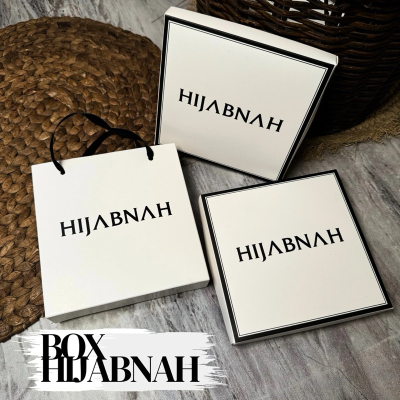 

Box Hampers Hijab Kotak Kado Hijab (HANYA BOX TANPA HIJAB)
