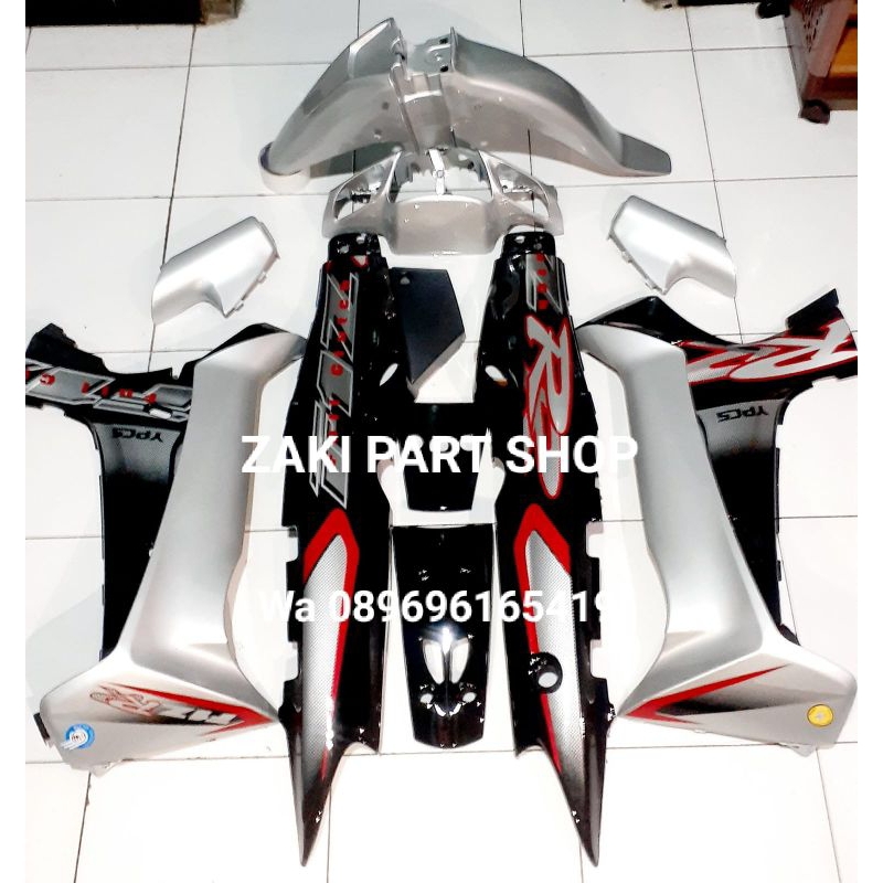 cover body fizr full set halus full clutch hitam silver