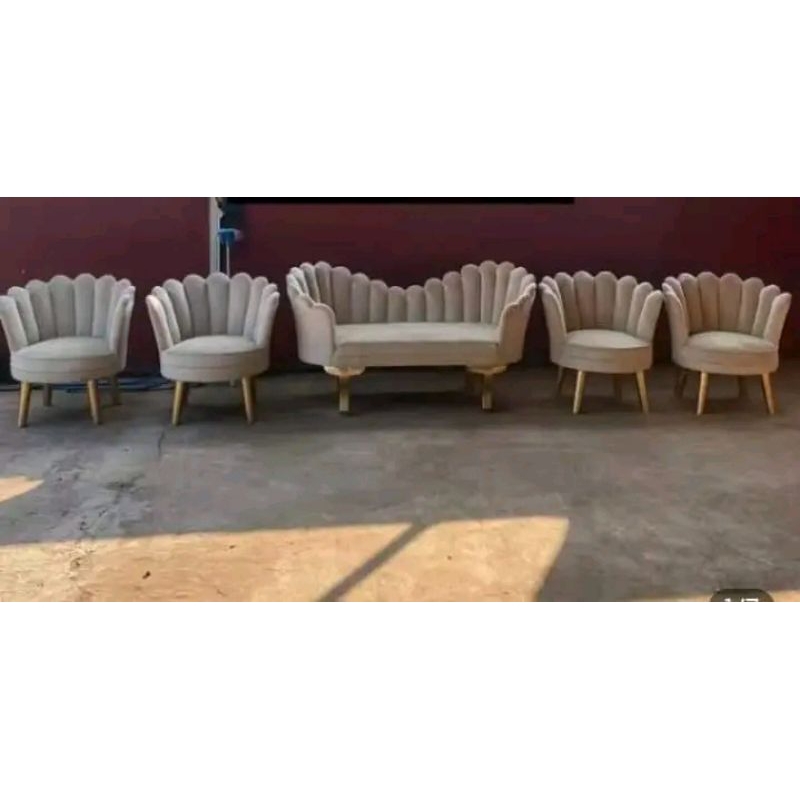 KURSI PELAMINAN LESTI LOVE/KURSI PELAMINAN/KURSI PELAMINAN LESTI/Kursi pelaminan/kursi pelaminan ker