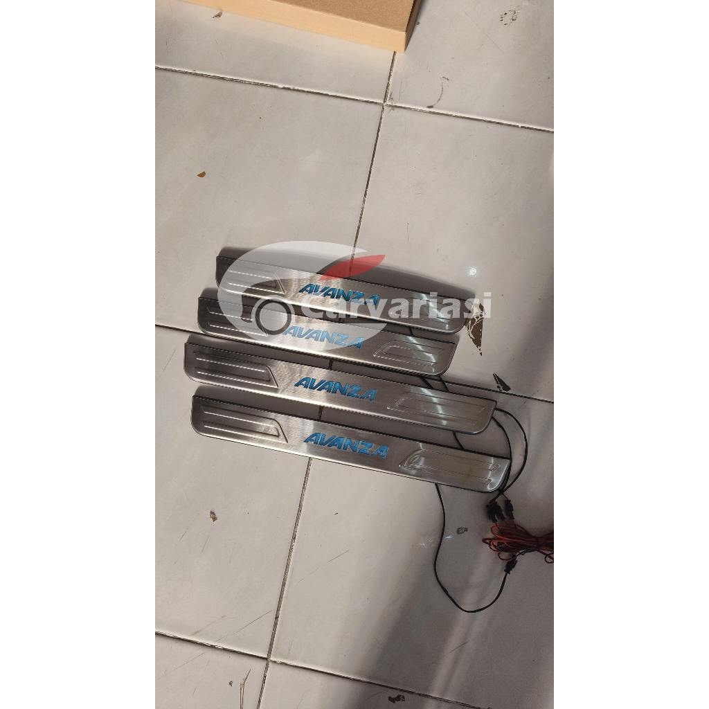 Sillplate avanza 2008 led blue Sillplate avanza 2008