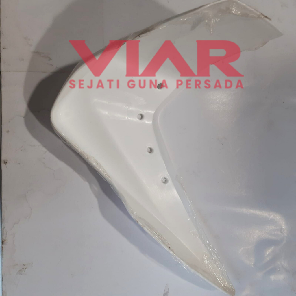 FR FENDER LH WHITE VIAR ATV 150/COVER BODY KIRI