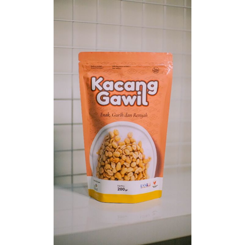 

Kacang Gawil Asin daun jeruk 200gr