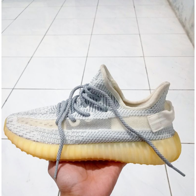 sepatu Adidas yeezy 350 bone white second size 41