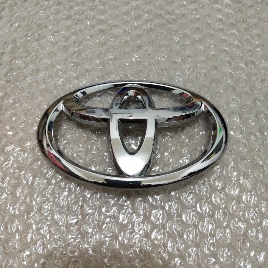 LOGO EMBLEM TOYOTA AVANZA VVT-I 2005-2010 ORIGINAL PART