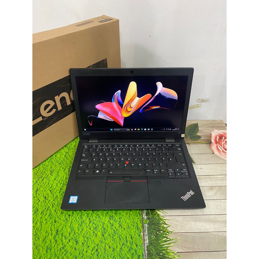 LENOVO THINKPAD L390 Core i5 Ram 8/256 SSD Win.11-13,3"FHD TouchScreen MURAH