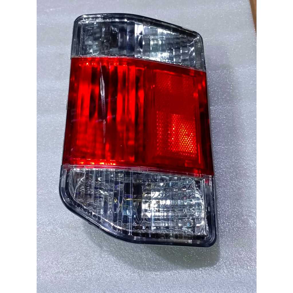 Stoplamp Lampu Belakang RH LH Kanan Kiri Karimun Kotak Taiwan