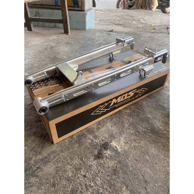 ARM MOS GL MEGAPRO TIGER LUBANG SILVER