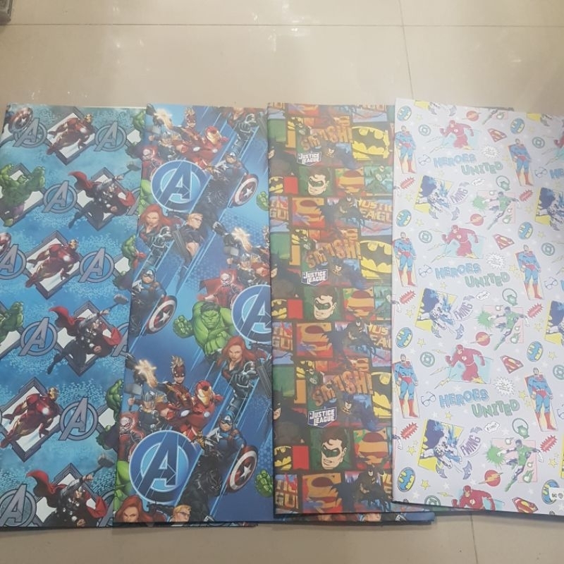 

Kertas Kado Sansan Wawa Karakter Cowo Kecil