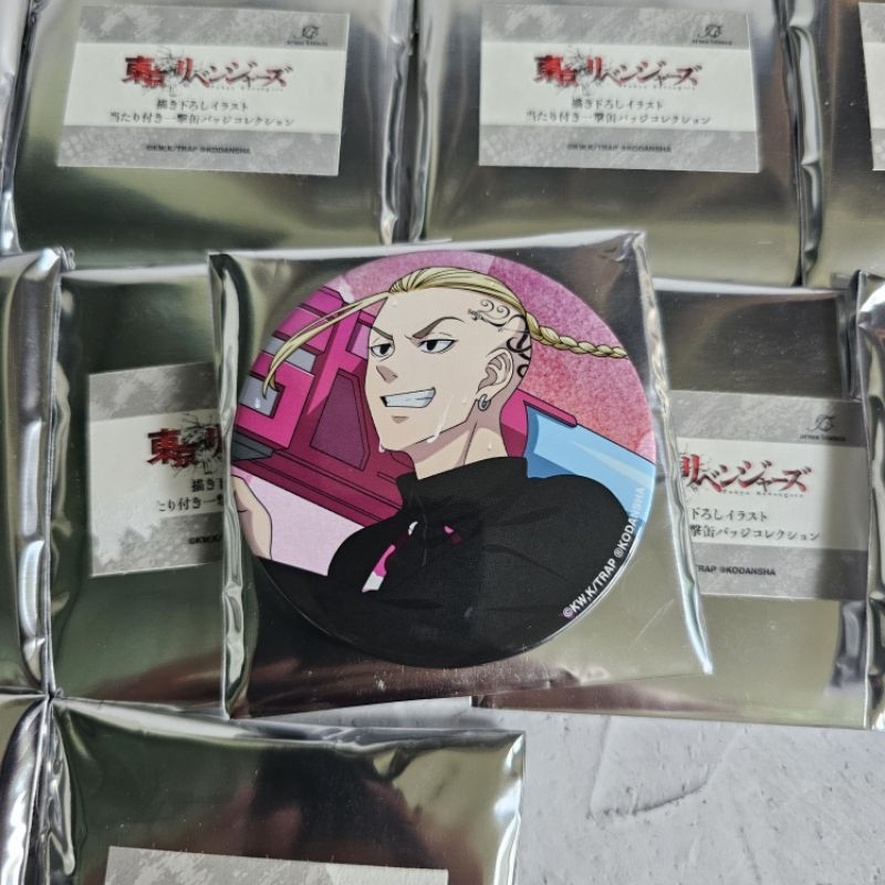 taito kuji water sport tokyo revengers pin draken mikey chifuyu dkk