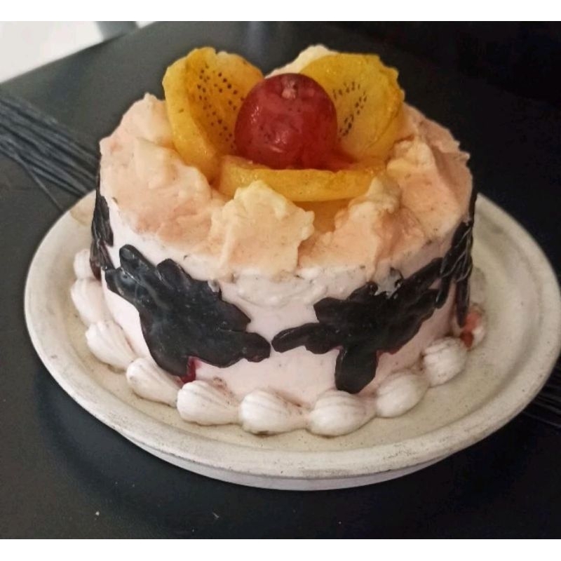 

dummy kue tart replika kue ulang tahun terbuat Dari lilin
