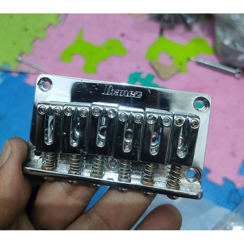 fix bridge ibanez logo original chrome second