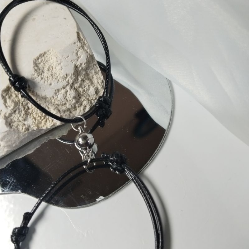 [FREE BOX + GIFT] [2pcs] Gelang Hitam Couple Magnet Pasangan Sahabat