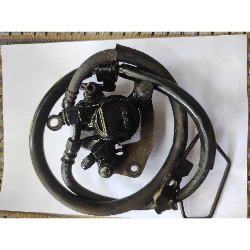 KALIPER DEPAN ORIGINAL BEAT KARBU