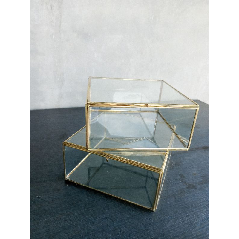 

kotak hampers/box hampers kaca
