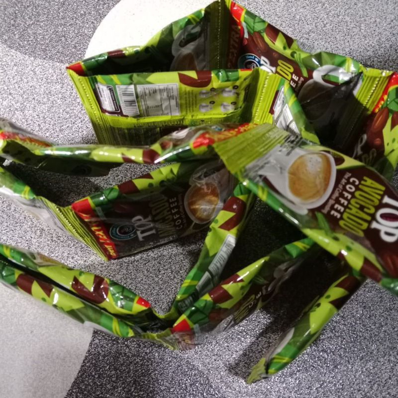 

kopi top coffe avocado