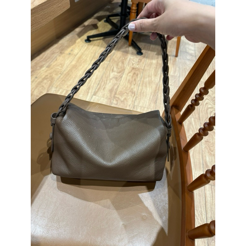 preloved tas pazzion