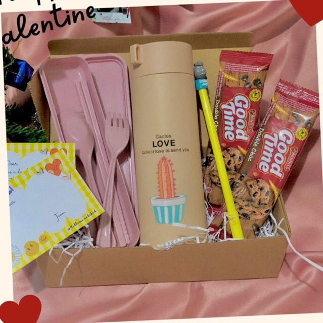 

READY HADIAH ULANG TAHUN - HADIAH WISUDA - GRADUATIN GIFT - BIRTHDAY GIFT - HADIAH GRADUATION