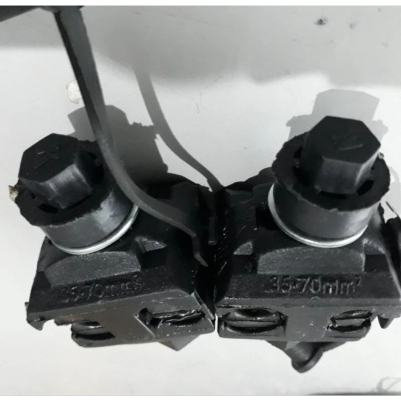 Piercing Connector 1 Baut Besar untuk Kabel Twisted 6-25/35-70 mm Percing Tap Connector PLN