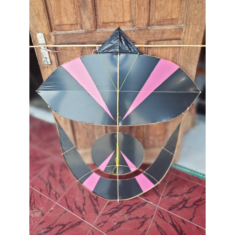 Layangan Bulanan Sayap 110 cm motif siong
