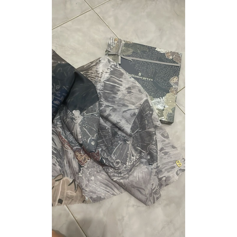 Buttonscarves - The Farsha Navy