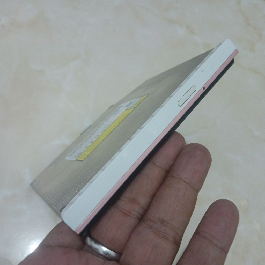 DVD Room SONY VAIO SVE141E11W DVD Room Ori Copotan Sony Vaio SVE141E11W DVD Room Pink Sony Vaio SVE1