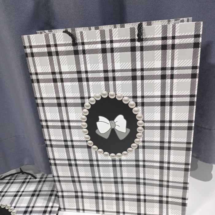 

Paper Bag Tali Pj-Xl / Papper Bag Motif / Papper Bag Panjang - Tas Kado