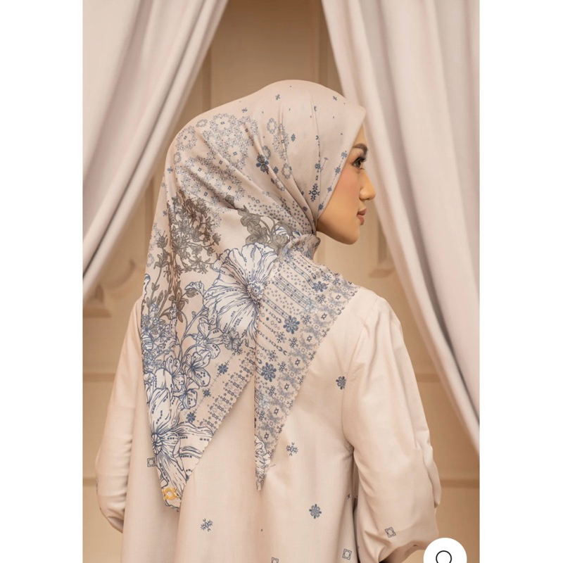 Magani scarf (Minor) Wearing Klamby