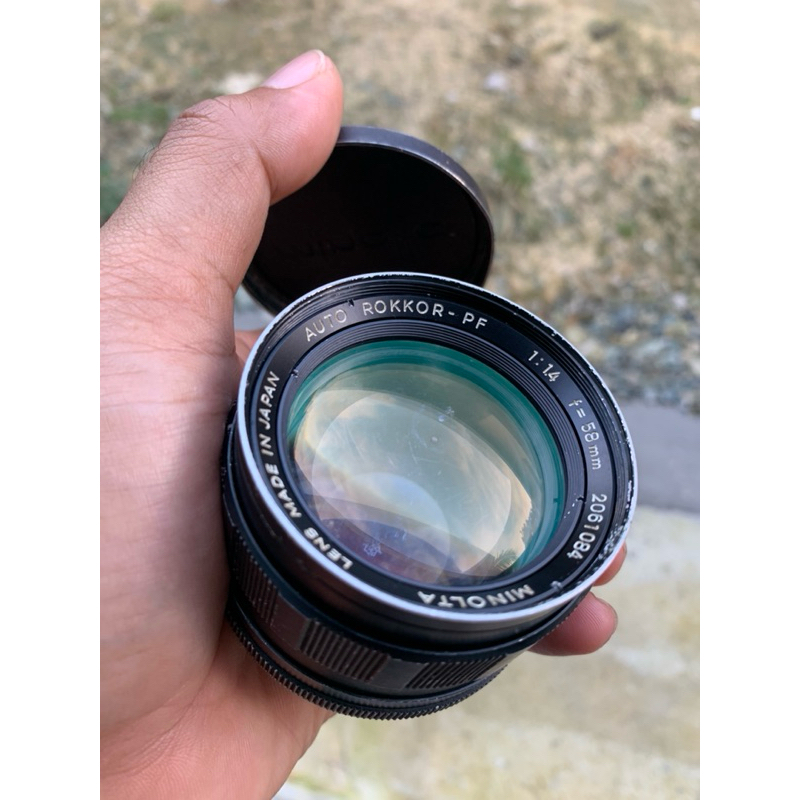 lensa minolta rokkor 58mm f:1.4 bekas