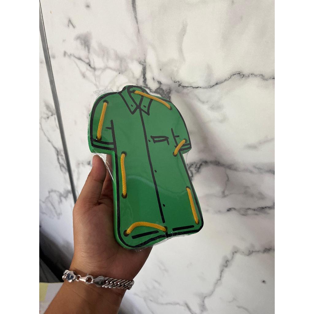 Mainan papan jahit baju