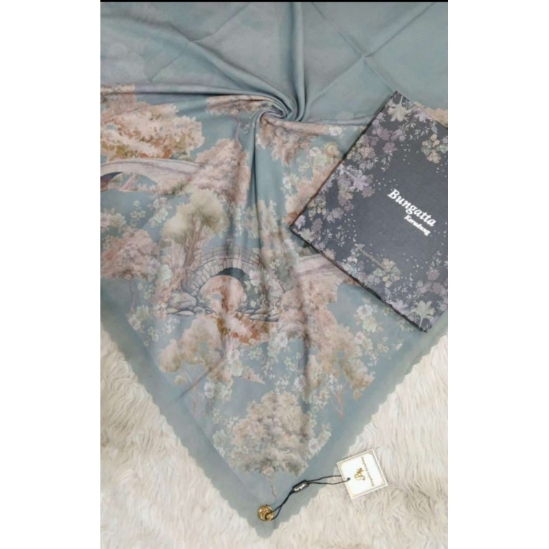 Hijab segi4 Bungatta