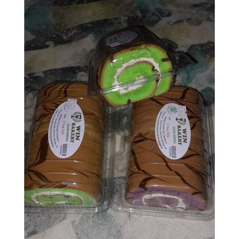 

Bolu Gulung Pandan cream.