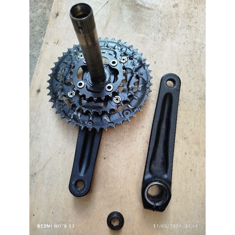 crank Shimano mt300