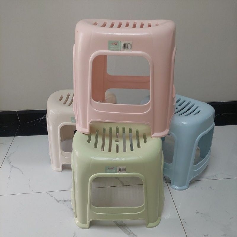 Bangku jongkok tanggung plastik 630 red house