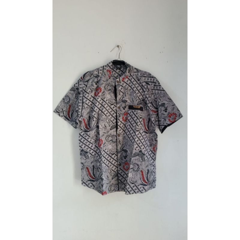 (Preloved) Kemeja Batik FRDY JKRT Lengan Pendek Bagus Terawat