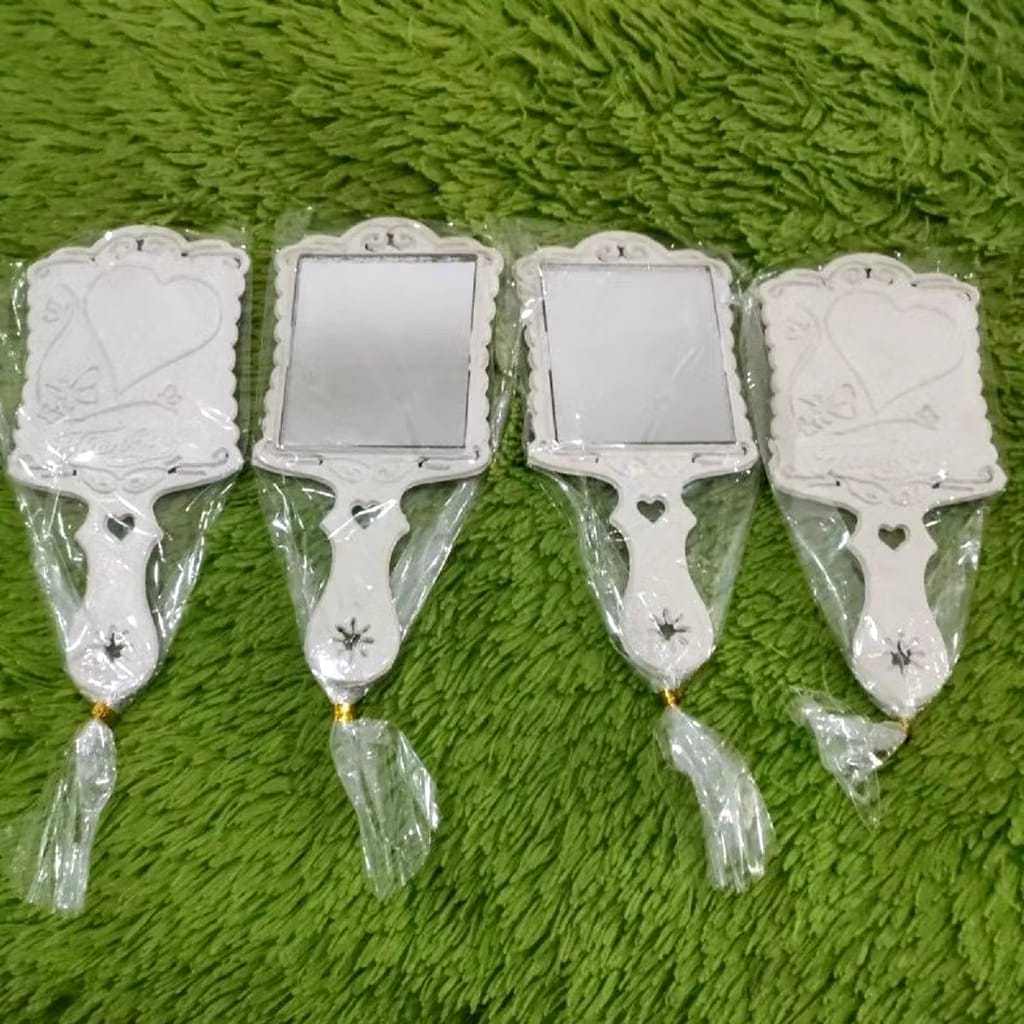 

(50 pcs) KACA KOTAK PUTIH PACKING PLASTIK | Souvenir Pernikahan | Grosir Souvenir Murah