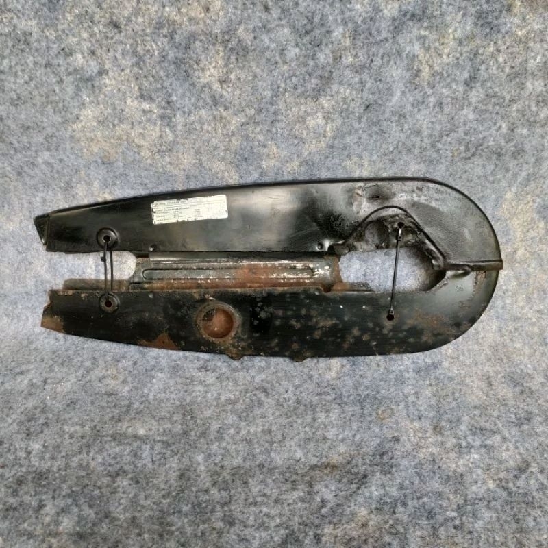 Katengkas Tutup Rantai Honda C70 C50 C700 C800 Shock Skok Pendek original