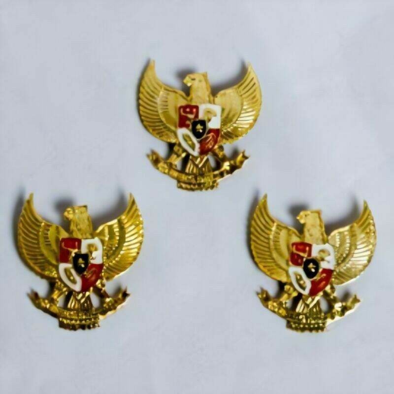 Pin Garuda Kuningan Emas Ukuran 2 cm | Pin Bros Peci Paskibra Garuda INV2