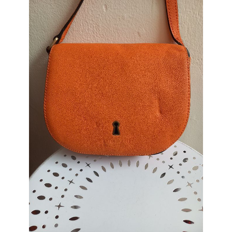 shoulder dan sling brand Brhas Pati warna orange . size kurleb 14 x 19 cm