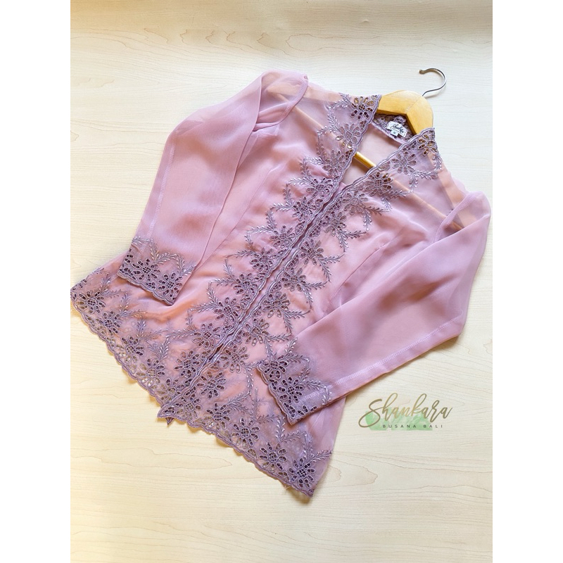 Kain Bordir Kerawang Manual